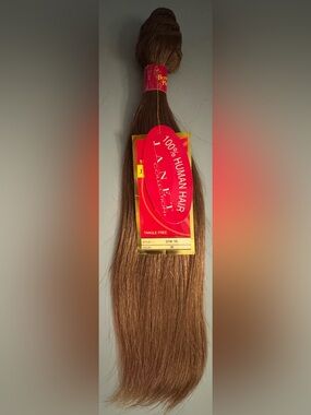 Janet Collection. 100% human hair. Straight. 🌰